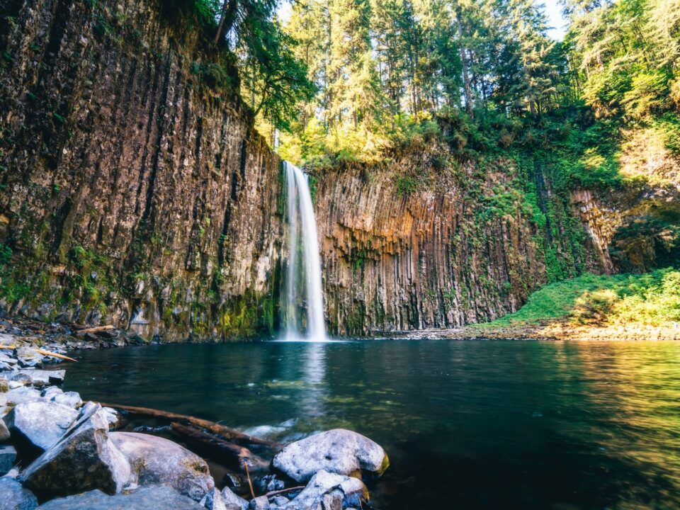 falls during daytime
