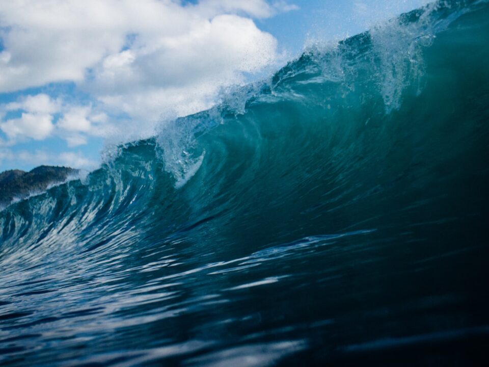 time lapse photography of ocean waves