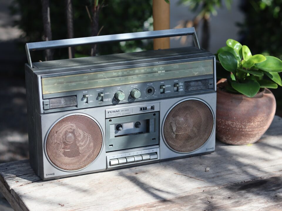 brown and black cassette radio