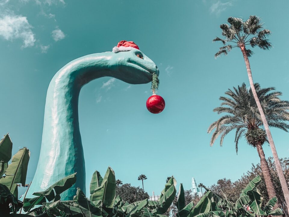 green and red dragon statue