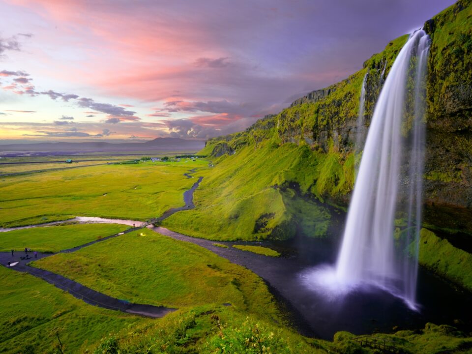 waterfalls at daytime